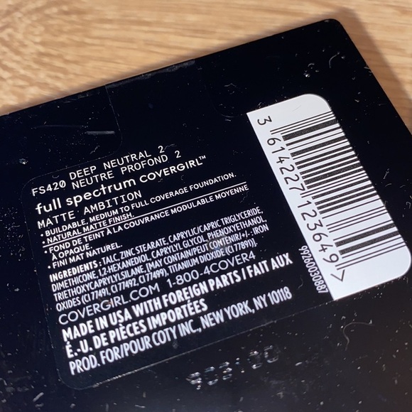 2 Covergirl powder foundation 2 all day full spectrum deep neutral 2 sealed - Picture 4 of 4